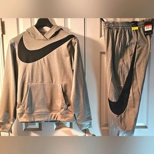 Nike Grey sweatsuit hoodie and jogger set